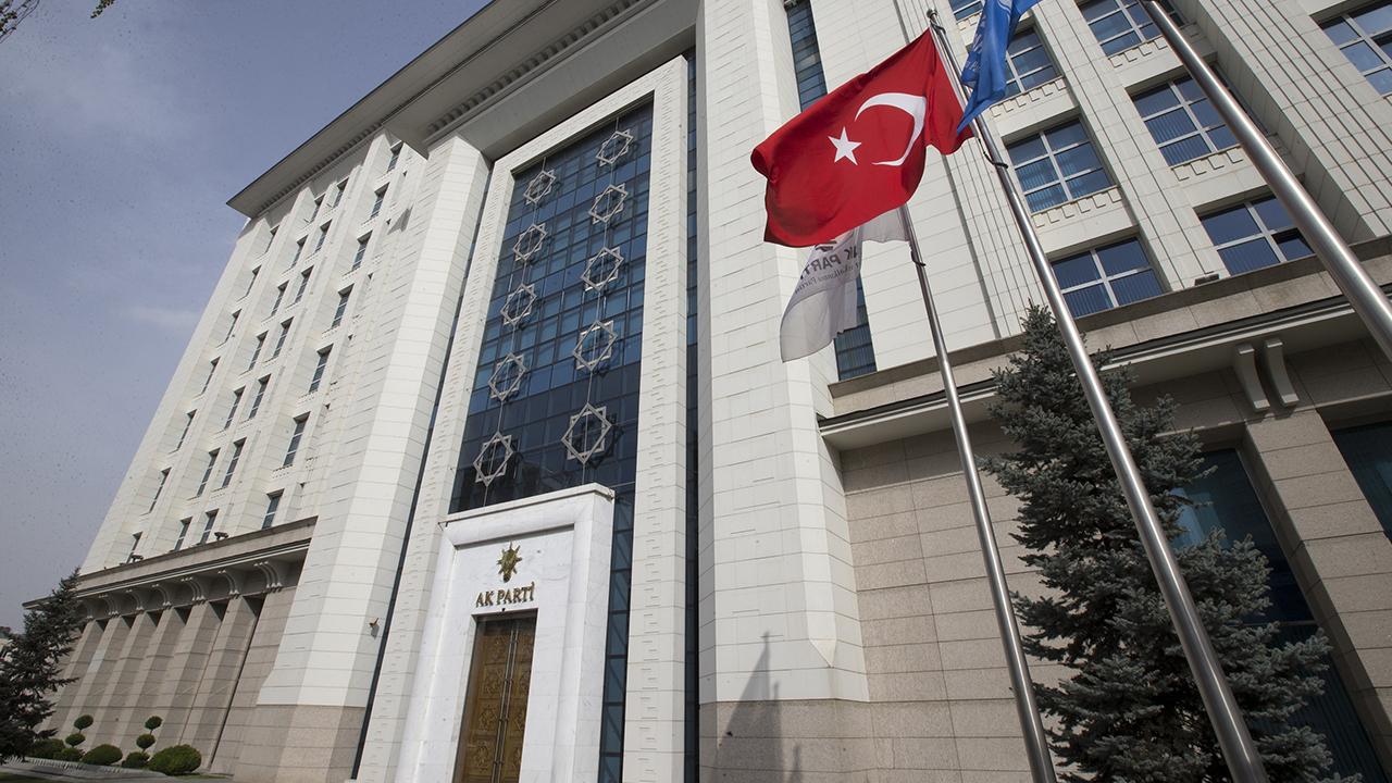 AK Parti, 81 ilde üye sayısını artırmak için yeni çalışma başlattı