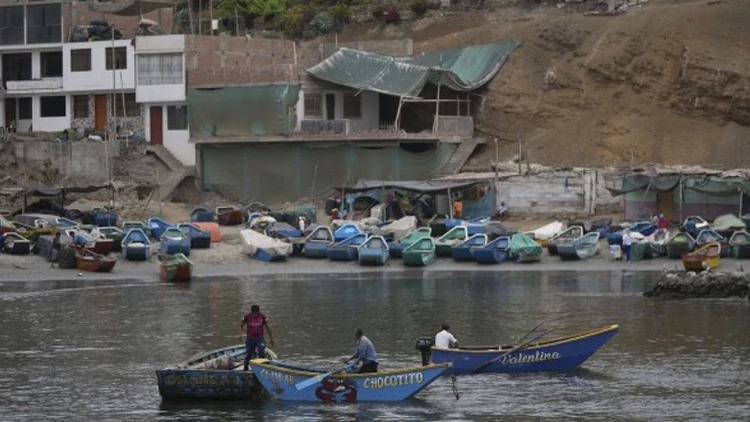 Peru'da tekneler toprak kaymasıyla battı: 12 ölü, 57 kayıp