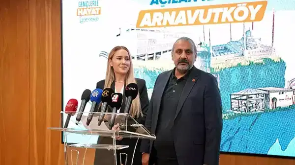 Arnavutköy’de CHP’li İki Belediye Meclis Üyesi AK Parti’ye Geçiyor