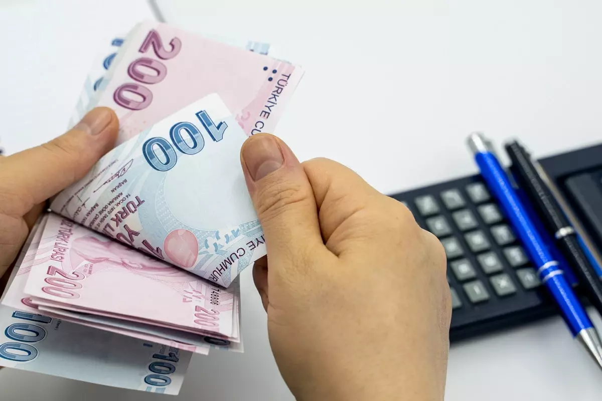 Asgari Ücrette 3. Toplantı Bugün: Masadaki En Güçlü Rakam Belli Oldu