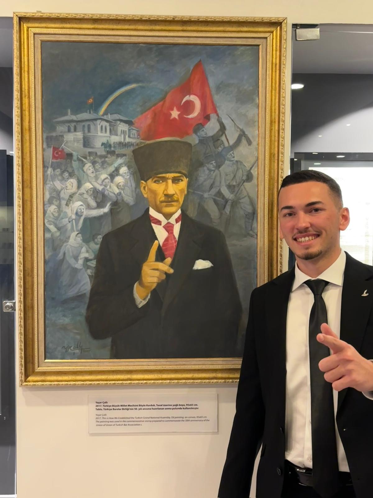 Atatürk Paylaşımı Nedeniyle İçerik Üreticisi Erol Yılmaz’a Tepki Yağdı