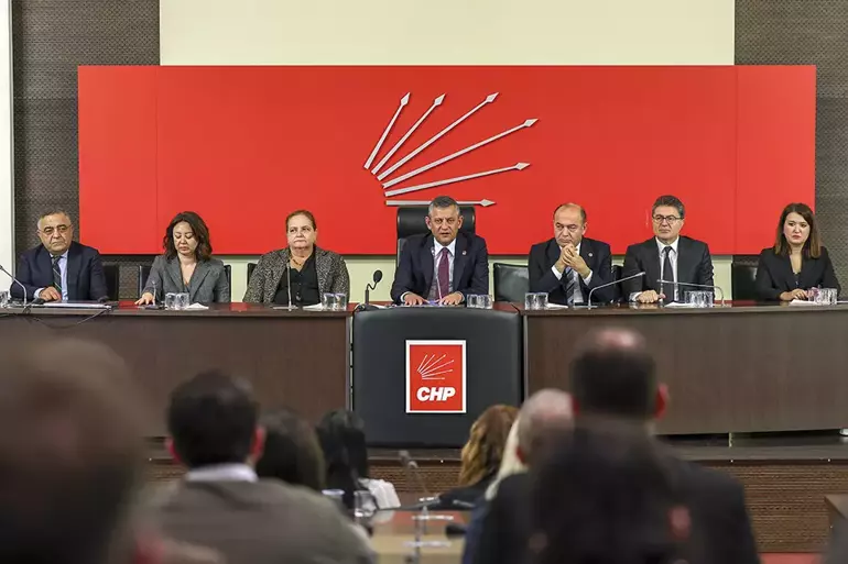 CHP’de toplantı trafiği: 2026 yol haritası masada