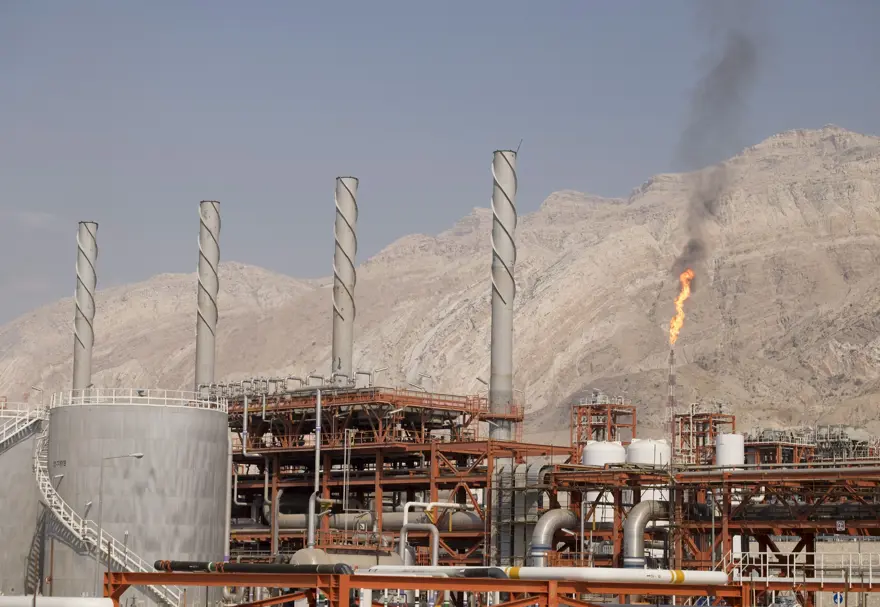 Petrol fiyatları ABD ile İran arasındaki diplomatik temasların etkisiyle düştü - 2