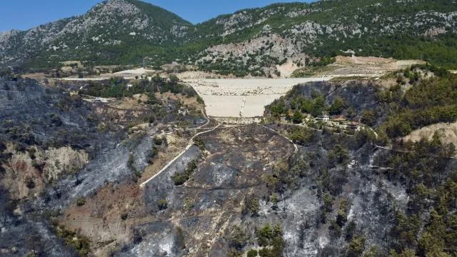 Kaş'ta orman yangını kontrol altına alındı