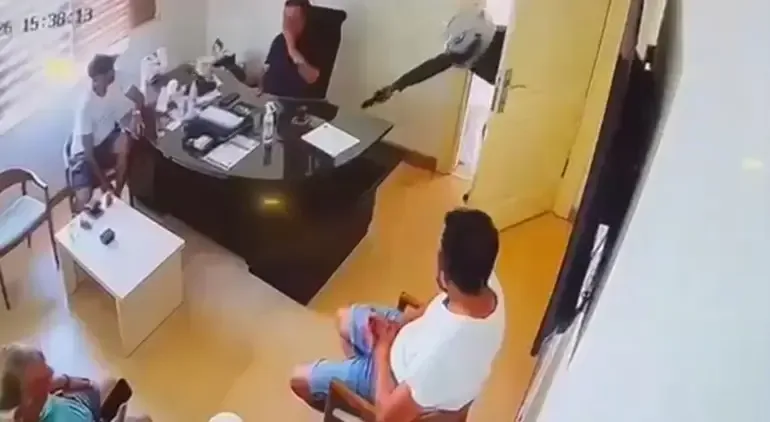 Mersin'de Tatil Sitesi Başkanına Silahlı Saldırı