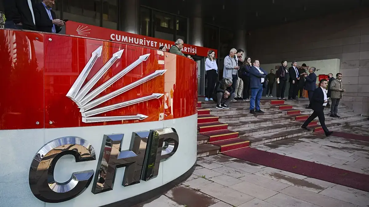 SON DAKİKA! 264 Eski CHP Milletvekili partiden istifa etti