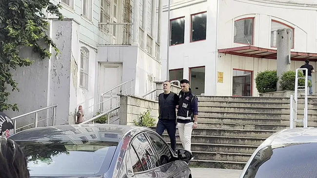 AHBAP soruşturmasında 4. dalga: 13 şüpheli gözaltına alındı - 5