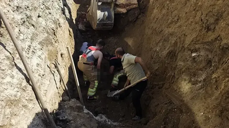 Hatay'da göçük altında kalan işçi hayatını kaybetti
