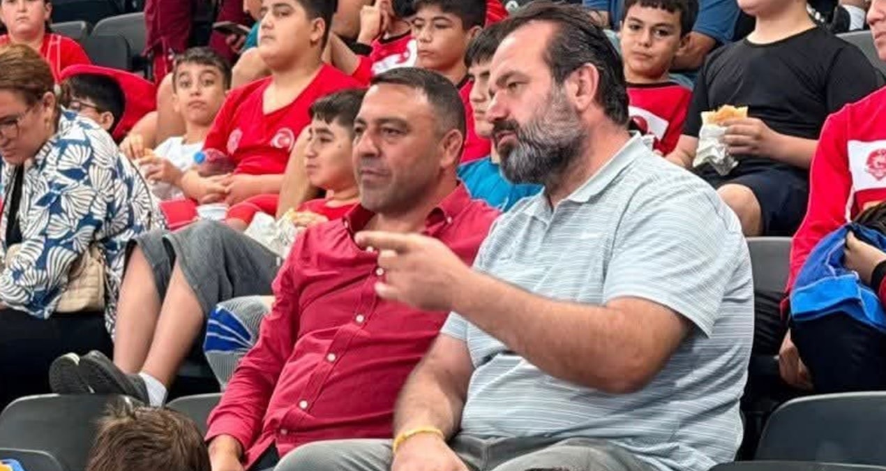 Bakan vekili oğlu yenilince piste indi, hakeme küfretti