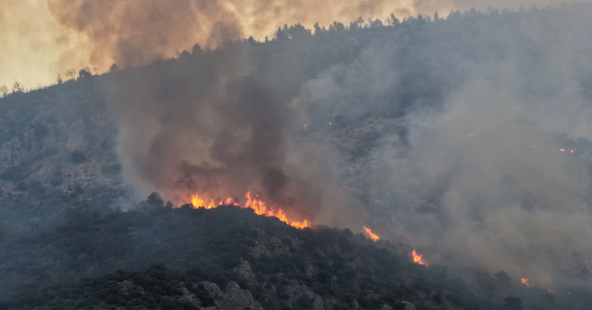 Kaş yangını 2'nci gününde!