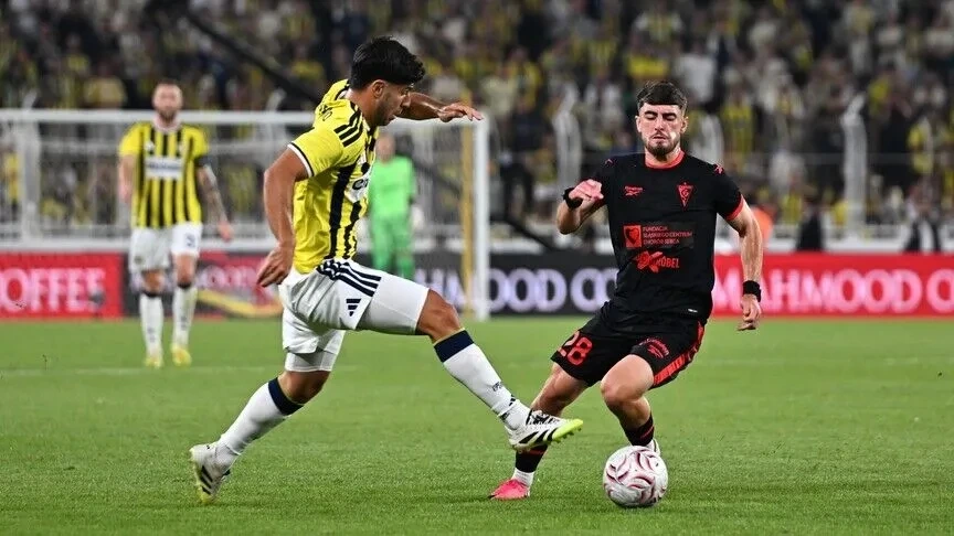GORNIK ZABRZE FENERBAHÇE CANLI | Kanarya, Polonya'da tur için sahada! İlk yarı oynanıyor...