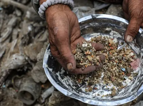 Gazze'de açlık kuyruğu! 'Sabah 10'dan öğleden sonra 3'e kadar bekliyorum'