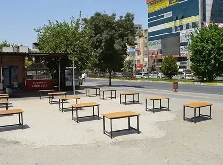 Mardin ve Antalya'da Sıcak Hava Etkili Olmaya Devam Ediyor
