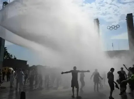 Almanya'da Sıcaklık 40,9 Dereceye Ulaştı, Temmuz Ayı En Kurak Geçiyor