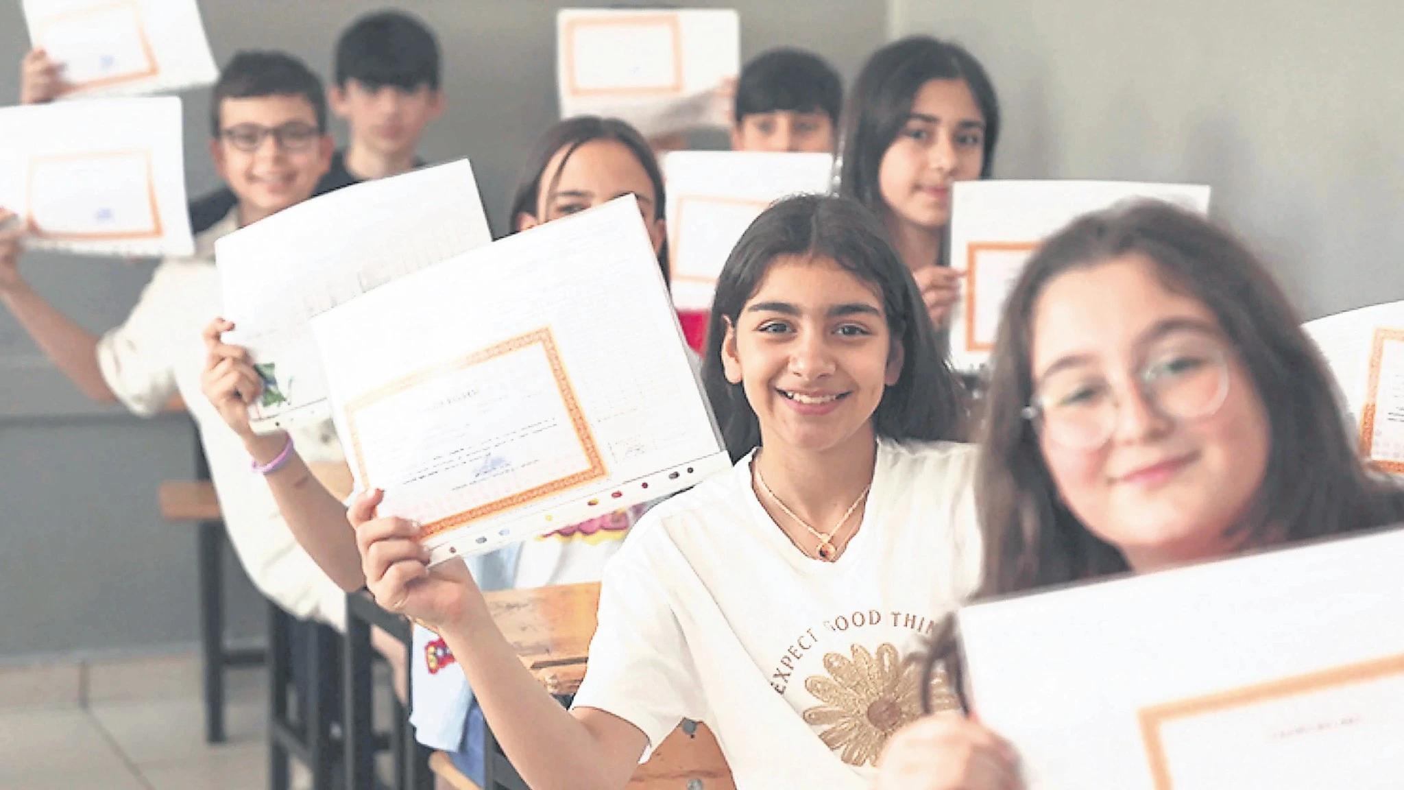 Okullarda yeni dönem: Karnenin yanına gelişim raporu geliyor
