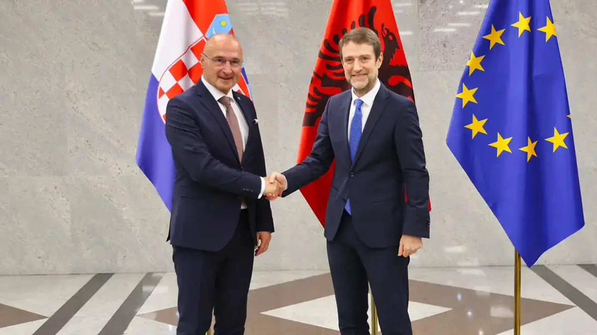 Hırvatistan'dan, Arnavutluk'un AB üyeliği için destek
