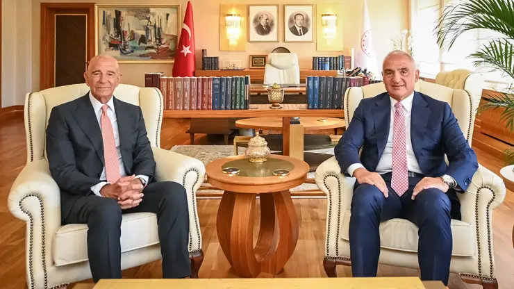 Bakan Ersoy, ABD Büyükelçisi Barrack ile bir araya geldi - 2