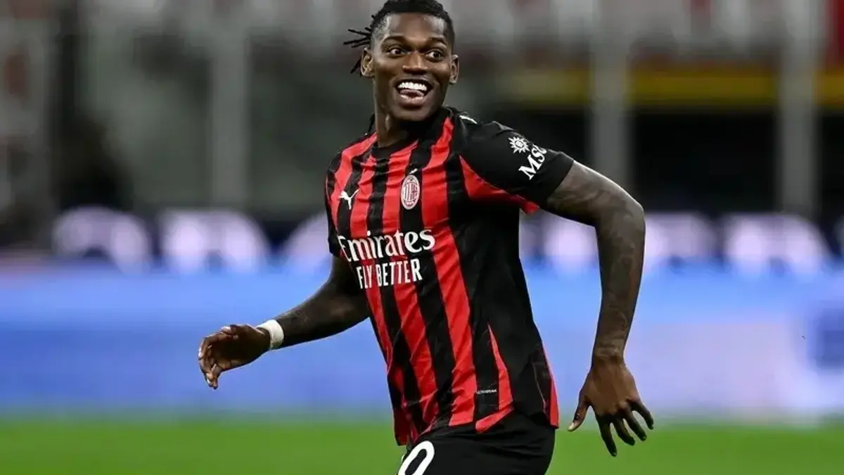 RAFAEL LEAO KİMDİR? Rafael Leao Fenerbahçe transferi gerçekleşti mi? Rafael Leao kaç yaşında, nereli, hangi mevkide oynuyor? İşte Transfermarkt verileri...