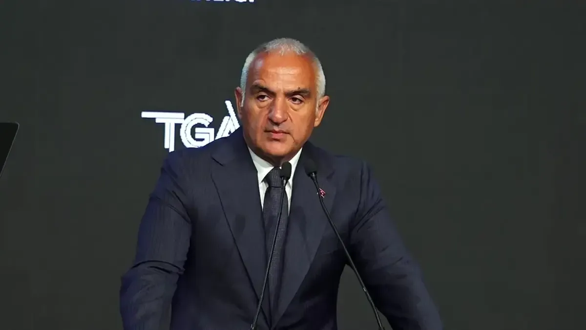 Bakan Ersoy, 2026'nın İkinci Çeyrek Turizm Verilerini Açıkladı