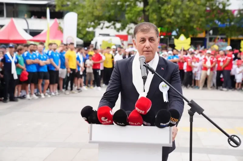 Cemil Tugay'ın CHP'den istifası sonrası AKP'ye geçiş iddiaları