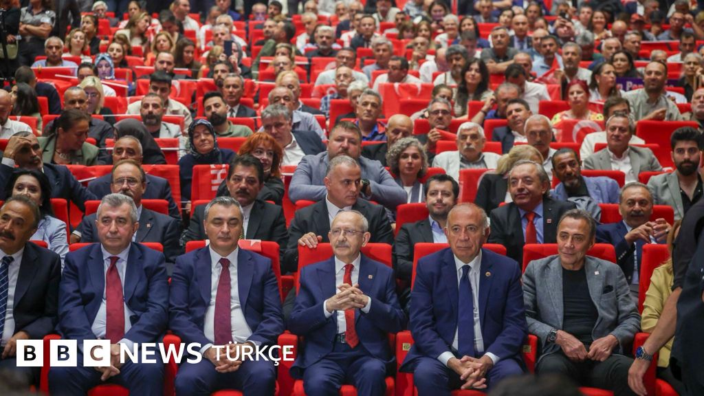 Birgün gazetesinin 'törene figüran taşındı' haberine CHP'den ne tepki geldi?