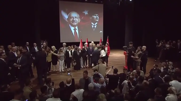 CHP’de grup yönetimi belli oldu! "Paralı figüran" krizi yargıya taşındı - 6