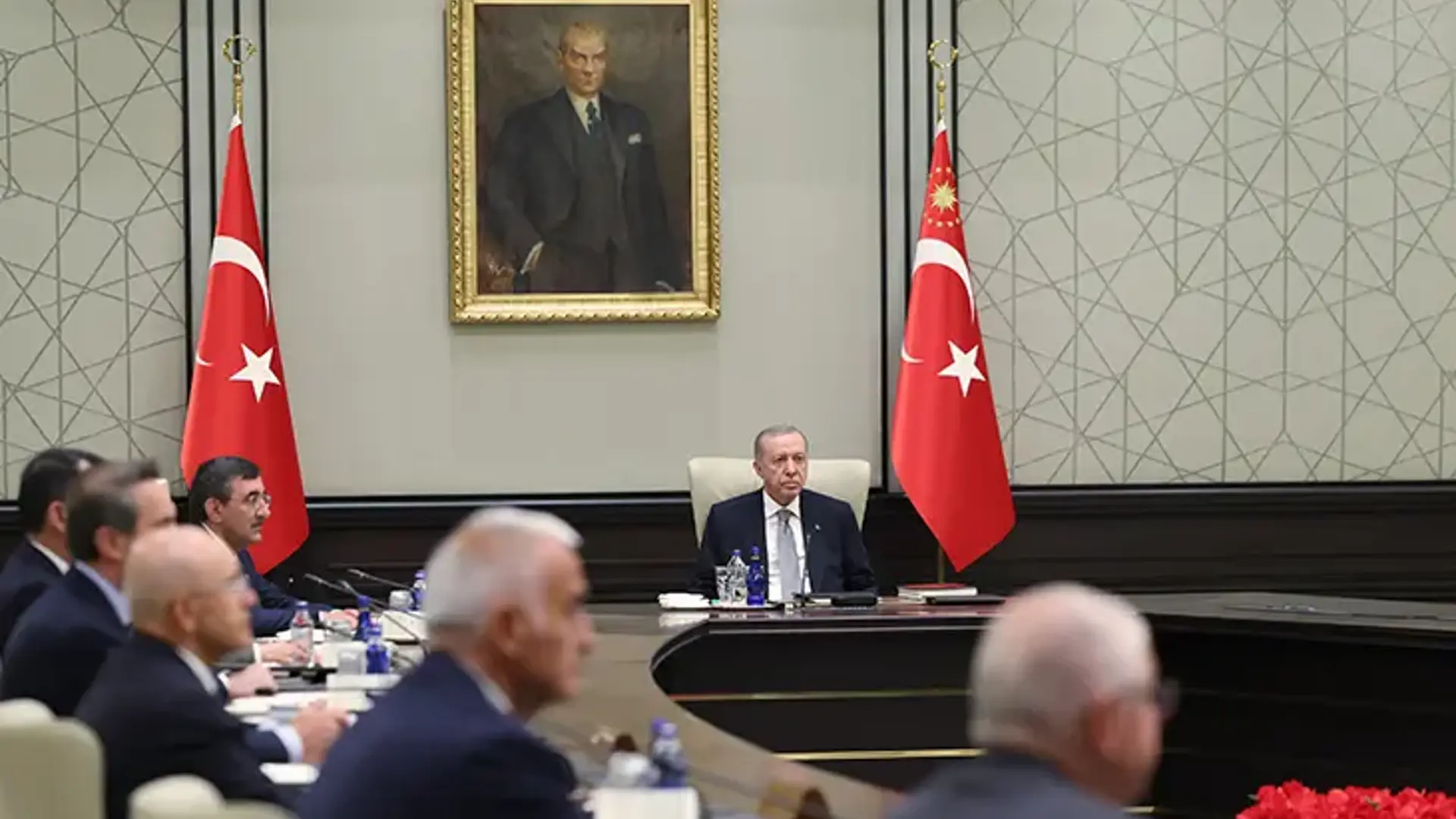 SON DAKİKA KABİNE HABERLERİ: Kabine toplandı! Kabine Kararları için gözler Cumhurbaşkanı Erdoğan'da...