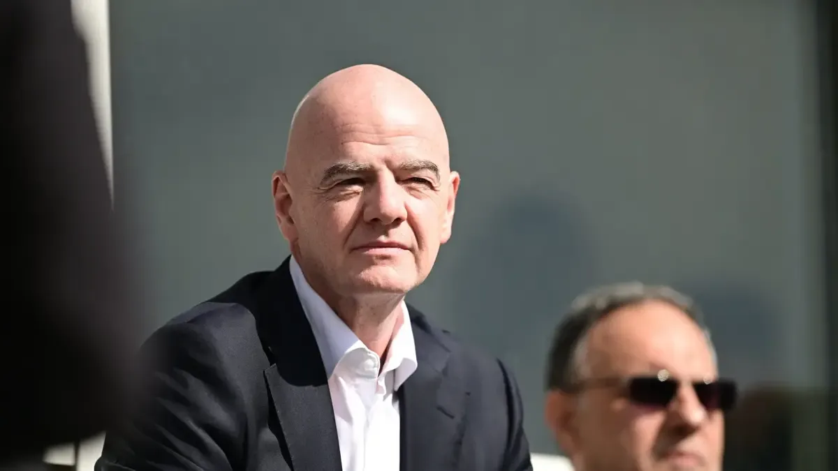 Gianni Infantino'nun Özel Yatırımcı Önerisi Futbolu İkiye Böldü
