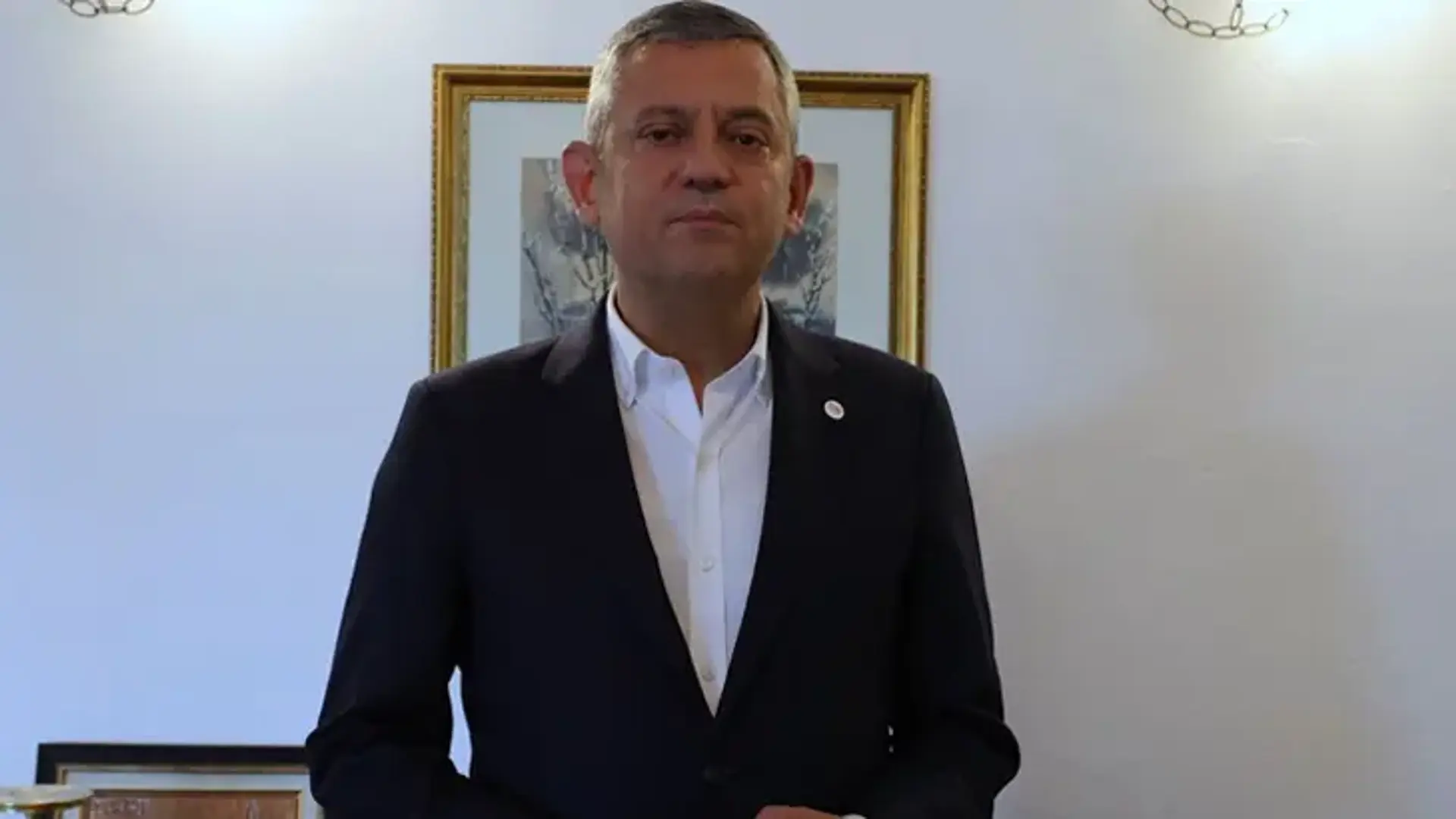 Özgür Özel duyurdu! Yeni Parti için bağış kampanyası başlattılar