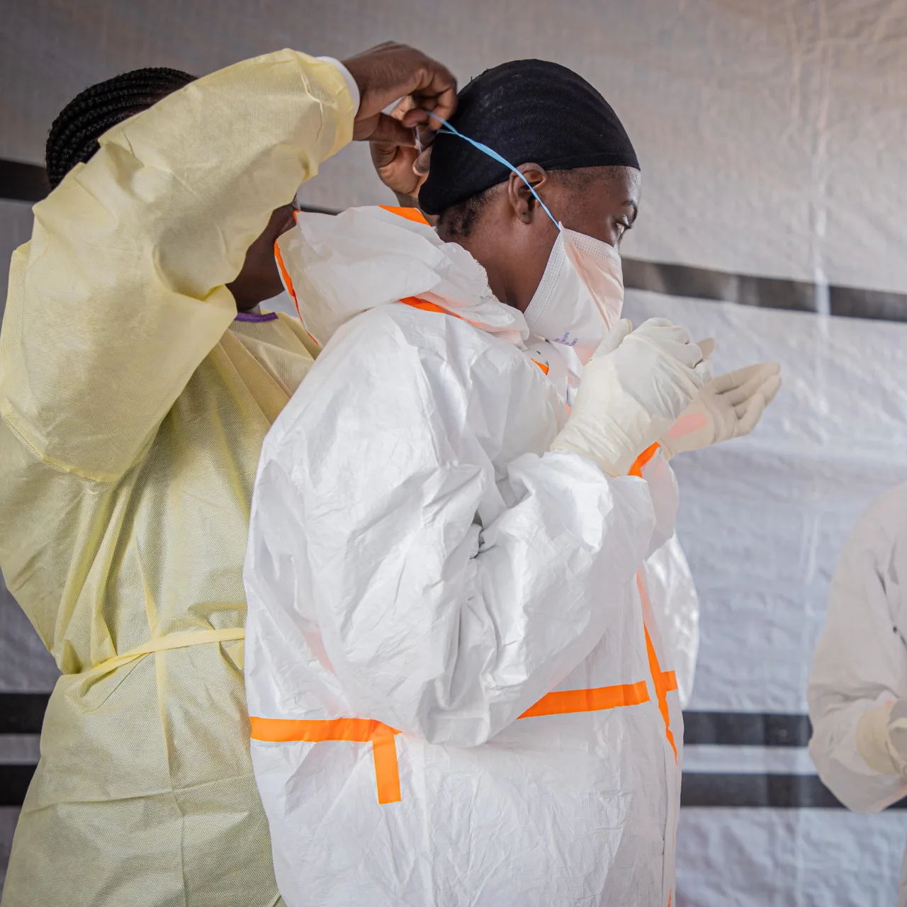 Ebola Salgını Müdahale Kapasitesini Aştı